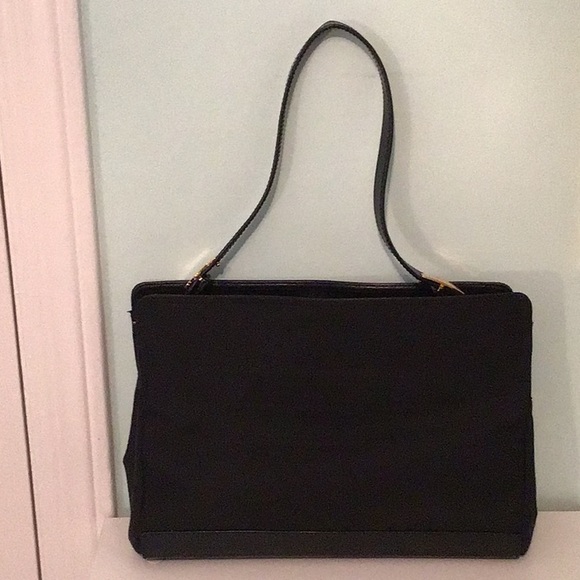 GIANNI VERSACE VINTAGE MEDUSA HANDBAG - Picture 2 of 16